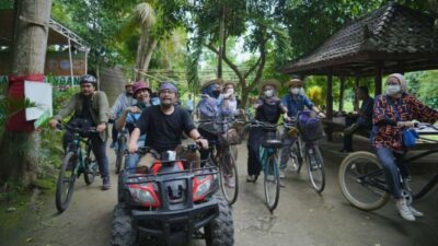 Integrasi Teknologi Mendorong Peningkatan Kinerja Industri Pariwisata melalui Pengembangan SDM