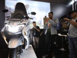 Suzuki Burgman Mendapatkan Sorotan di IMOS 2023 dengan Penampakan Baru