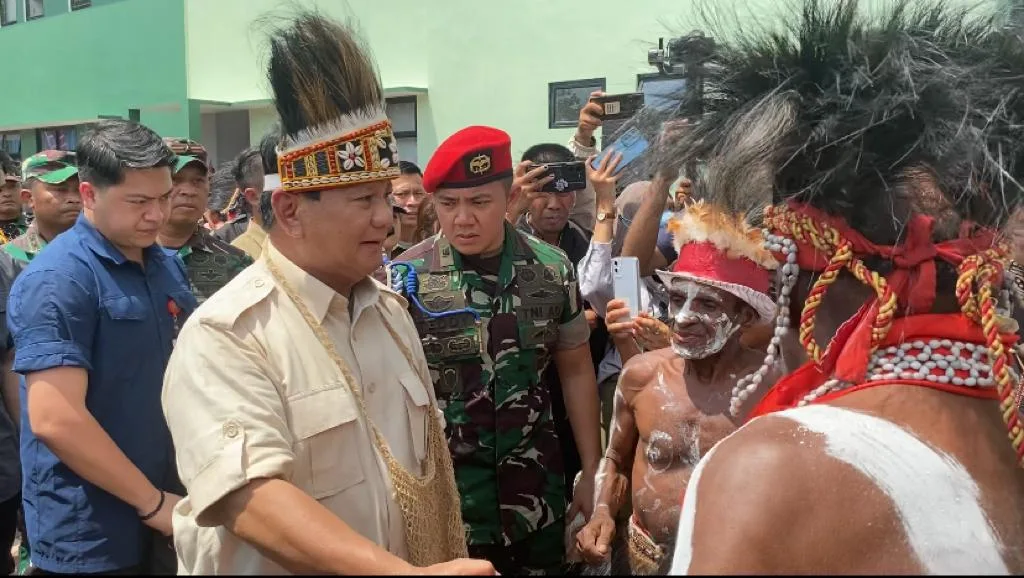 Prabowo Subianto Memberikan Donasi Rp 5 Miliar kepada Masyarakat Kamoro di Mimika