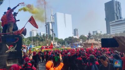 Buruh Siapkan Aksi Besar Demi Menuntut Kenaikan Upah 15%