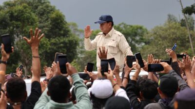 Prabowo Resmikan 9 Sumber Air dari Kemhan-Unhan di Sukabumi sebagai Pengabdian untuk Masyarakat