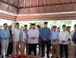 Cucu Bung Karno, Mahardika Soekarno, Bersama Prabowo saat Nyekar di Makam Bung Karno