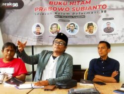 Aktivis 98 Mengeluarkan ‘Buku Hitam Prabowo Subianto’, Menyentuh Kerusuhan 98 dan Plot Kudeta Terhadap Presiden Habibie