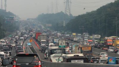 Contraflow Diberlakukan untuk Padat Arus Mudik Nataru Jakarta-Cikampek