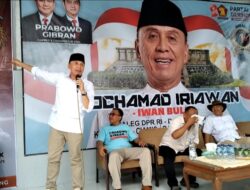 Iwan Bule Mengunjungi Langsung Masyarakat di Jabar, Mulai dari PKL hingga Pelaku UMKM, untuk Mendengarkan Aspirasi Mereka