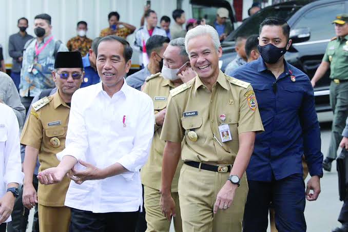 Jokowi Mengikuti Jejak Ganjar ke Jawa Tengah, PDIP: Itu Hal Biasa Bagi Kader Banteng, Tidak seperti Pak Prabowo