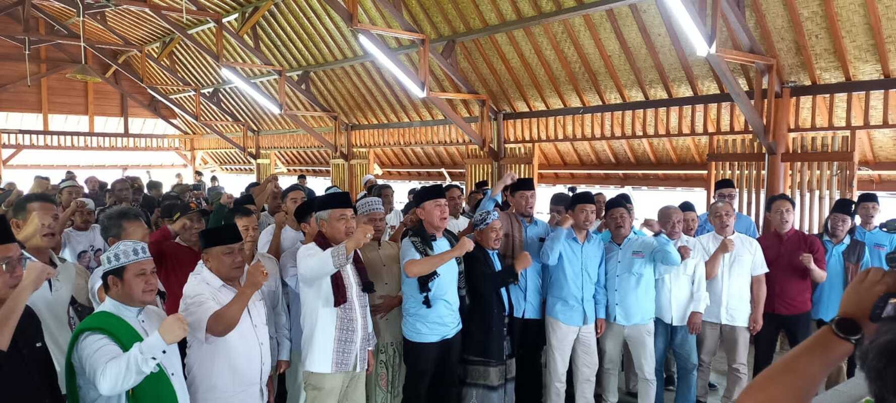 Iwan Bule Mendapat Dukungan Dari Ratusan Ajengan Muda di Ciamis dan Makin Mantap Menuju Senayan