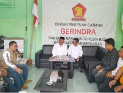 Dadang Solihat Daftar Calon Bupati ke Partai Gerindra Pangandaran