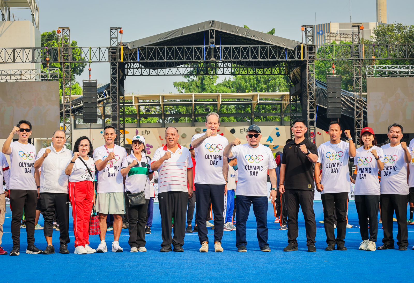 Ketua DPD RI Membuka Olympic Day di GBK dan Memberi Semangat kepada Atlet yang Akan Berlaga di Olimpiade Paris 2024