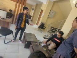 Pelaporan Korban Dampingi Atas Dugaan Kasus Penipuan Konter Bilqis Cell, Pelayanan Polsek Labuan Kecewa Menyebabkan Karang Taruna Kaget