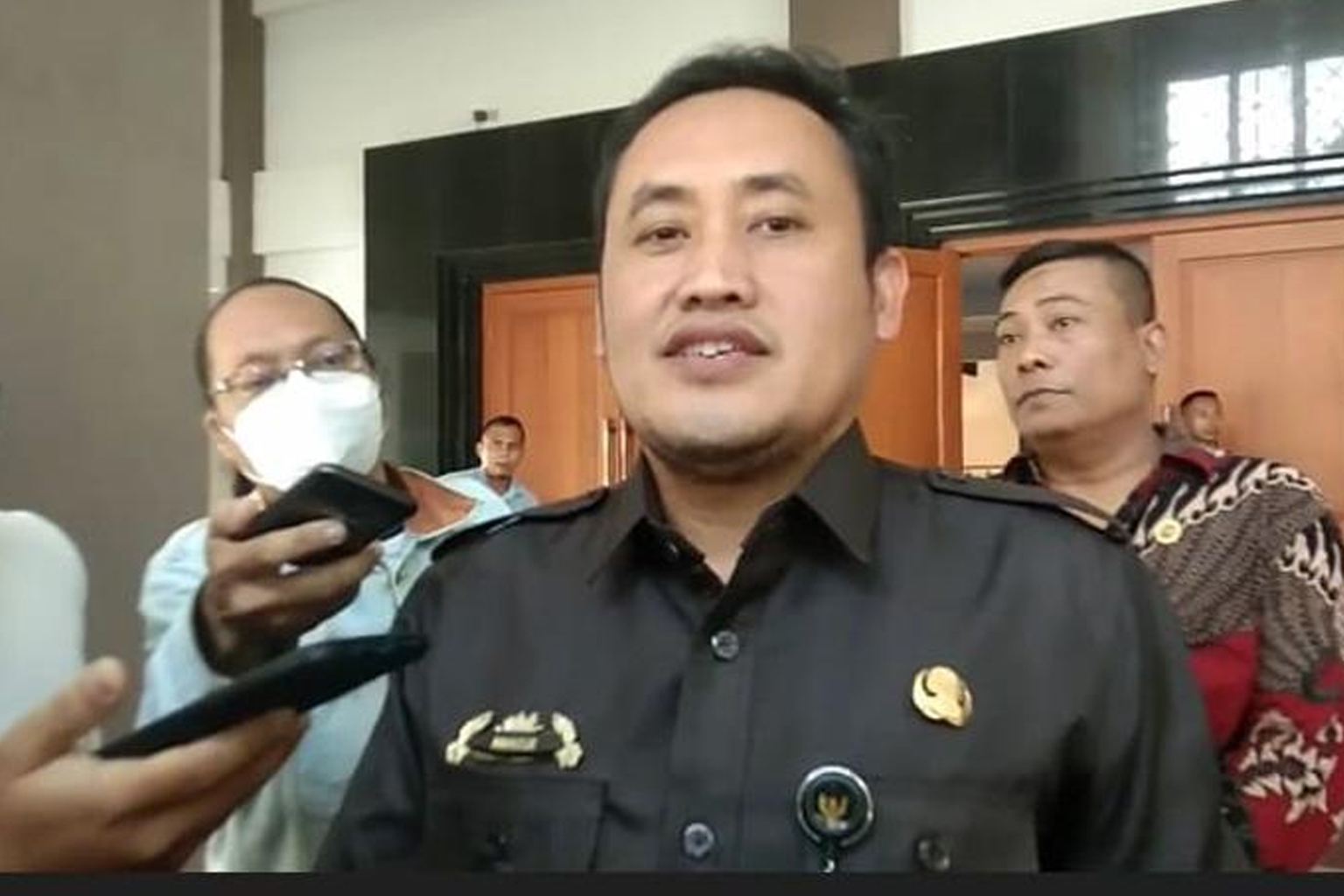 Mayoritas Gen Z dan Milenial Memilih Mansur Hidayat dalam Survei Pilkada Pemalang