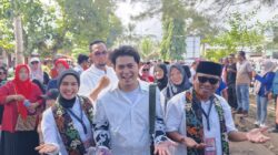 Cakra Khan Menemani Pasangan Citra-Ino dalam Kunjungan ke KPU Pangandaran