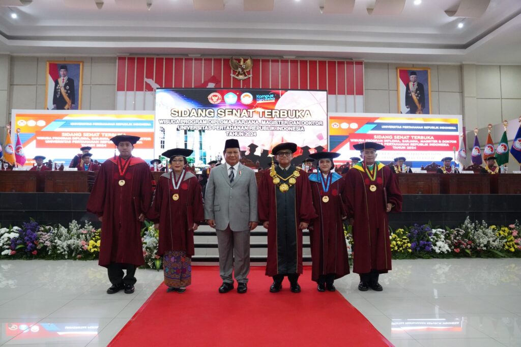 Prabowo Subianto Funds Travel to Jakarta for Graduation, Father of Defense University Polytechnic Graduate Expresses Gratitude