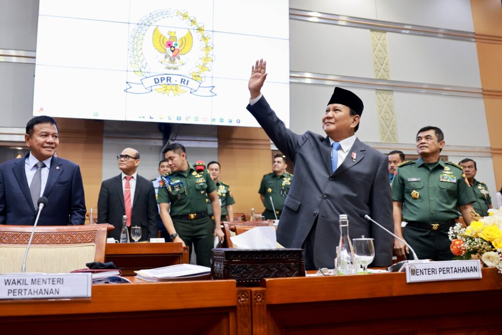 Prabowo Subianto Bids Farewell and Apologizes in Final DPR Session: Greater Responsibilities Await Us