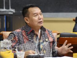 Ucapan Mayor Teddy saat Menjabat Seskab, TB Hasanuddin: Jika Tidak Mengundurkan Diri, Disarankan untuk Merevisi UU TNI No 34