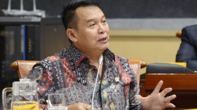 Ucapan Mayor Teddy saat Menjabat Seskab, TB Hasanuddin: Jika Tidak Mengundurkan Diri, Disarankan untuk Merevisi UU TNI No 34