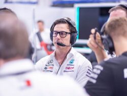 Wolff: Mercedes Kerja Keras Kalahkan McLaren