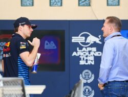 Kebebasan Keputusan: Jos Verstappen Dukung Max dalam Menentukan Langkahnya