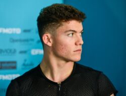Perbedaan Keunggulan Daniel Holgado dalam Adaptasi: Analisis vs Alonso