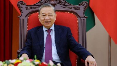 Pemimpin Vietnam Telepon Trump Minta Tarif Diturunkan