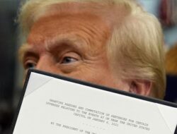 Pengumuman Tarif Trump: Dampak dan Implikasi untuk Dunia