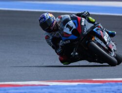 Race 2 WSBK Emilia-Romagna: Dominasi Razgatlioglu