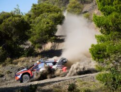 WRC Acropolis: Tanak Mengantarkan Hyundai ke Puncak