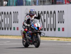 Razgatlioglu Pemimpin Klasemen Baru dalam Seri Balap WSBK Inggris