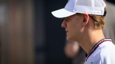 Villeneuve Sarankan Cadillac Hindari Mick Schumacher
