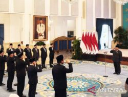 Pengertian Reshuffle Kabinet: Dasar Hukum & Implementasinya