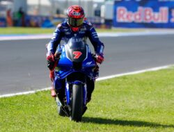 Review Positif Debut Yamaha V4 oleh Fernandez