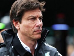 Verstappen Mengesankan di Sirkuit, Mengalahkan Semua Pembalap Lain