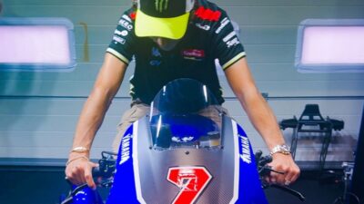 Valentino Rossi Menyelidiki Yamaha V4: Apa yang Diungkap oleh Legenda MotoGP?