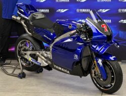 Yamaha Perlihatkan M1 Bermesin V4 Menjelang Debut Balapan